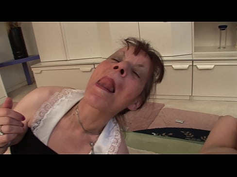 ❤️ Două bunicuțe și un bunic fac sex în trei ️❌  at porn ro.befuck-net.ru ❤