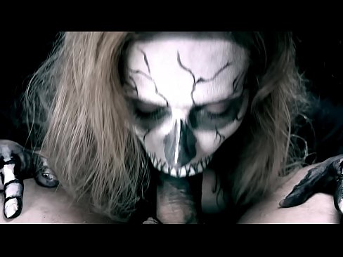 ❤️ Fată demonică sugând pula cu gura ei neagră și înghițind spermă. ️❌  at porn ro.befuck-net.ru ❤