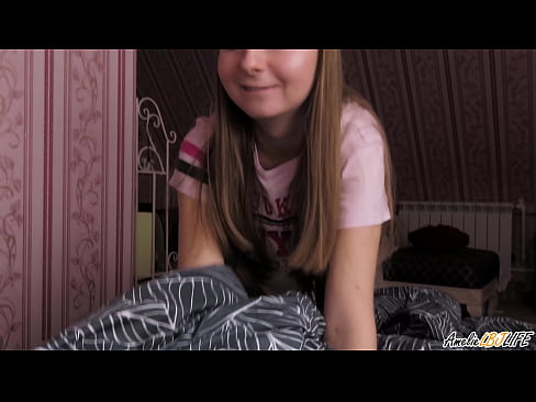 ❤️ Blondina îi suge adânc prietenei ei și primește spermă în gură ️❌ at porn ro.befuck-net.ru ❤